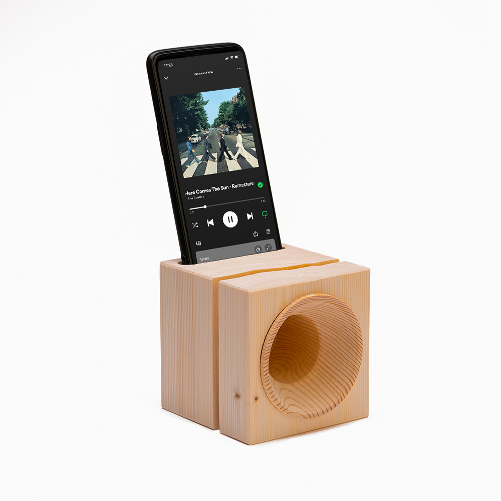 Natale sostenibile: quando il regalo diventa un gesto di design, consapevolezza e bellezza 4 https://www.vaia.eu/wp-content/uploads/2022/09/VaiaCUBE_2v2.jpg?utm_source=chatgpt.com