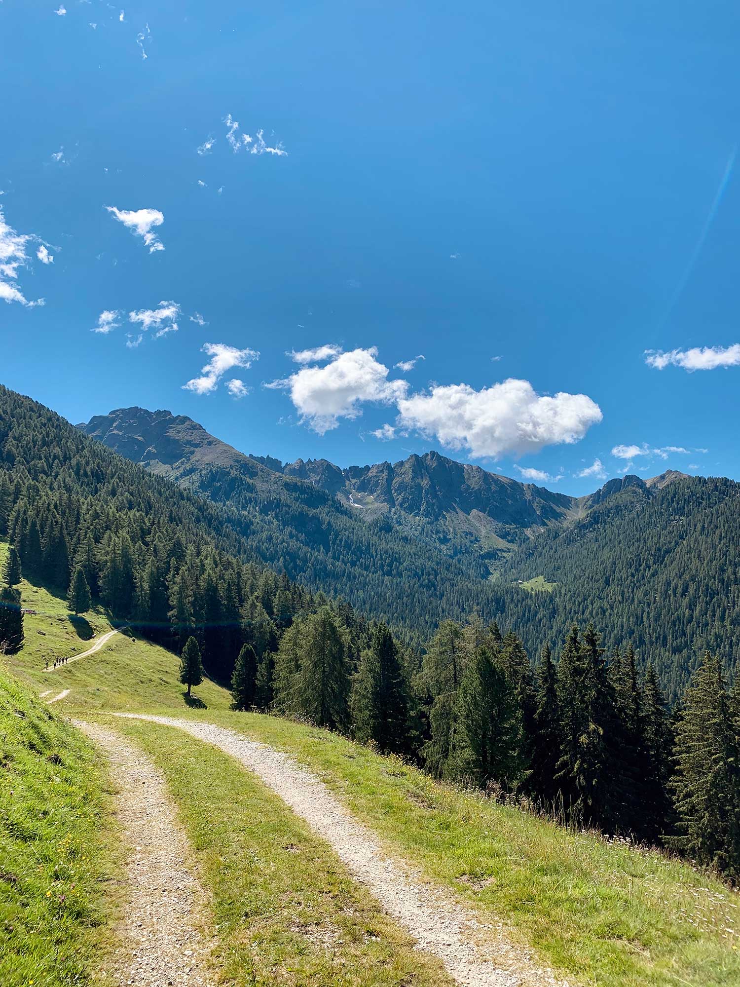 sentiero rifugio caldenave